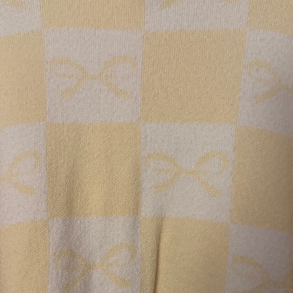Yellow and White Checkered Women's Sweater - Picture 5 of 5